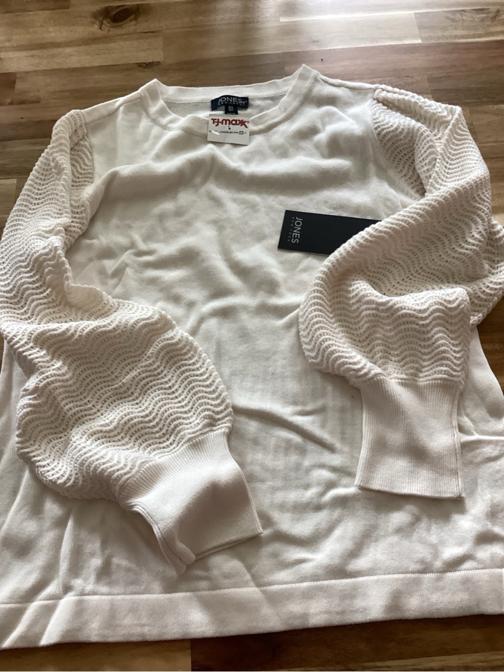Jones Wear Cream Crewneck Sweater with Openwork Balloon Sleeves